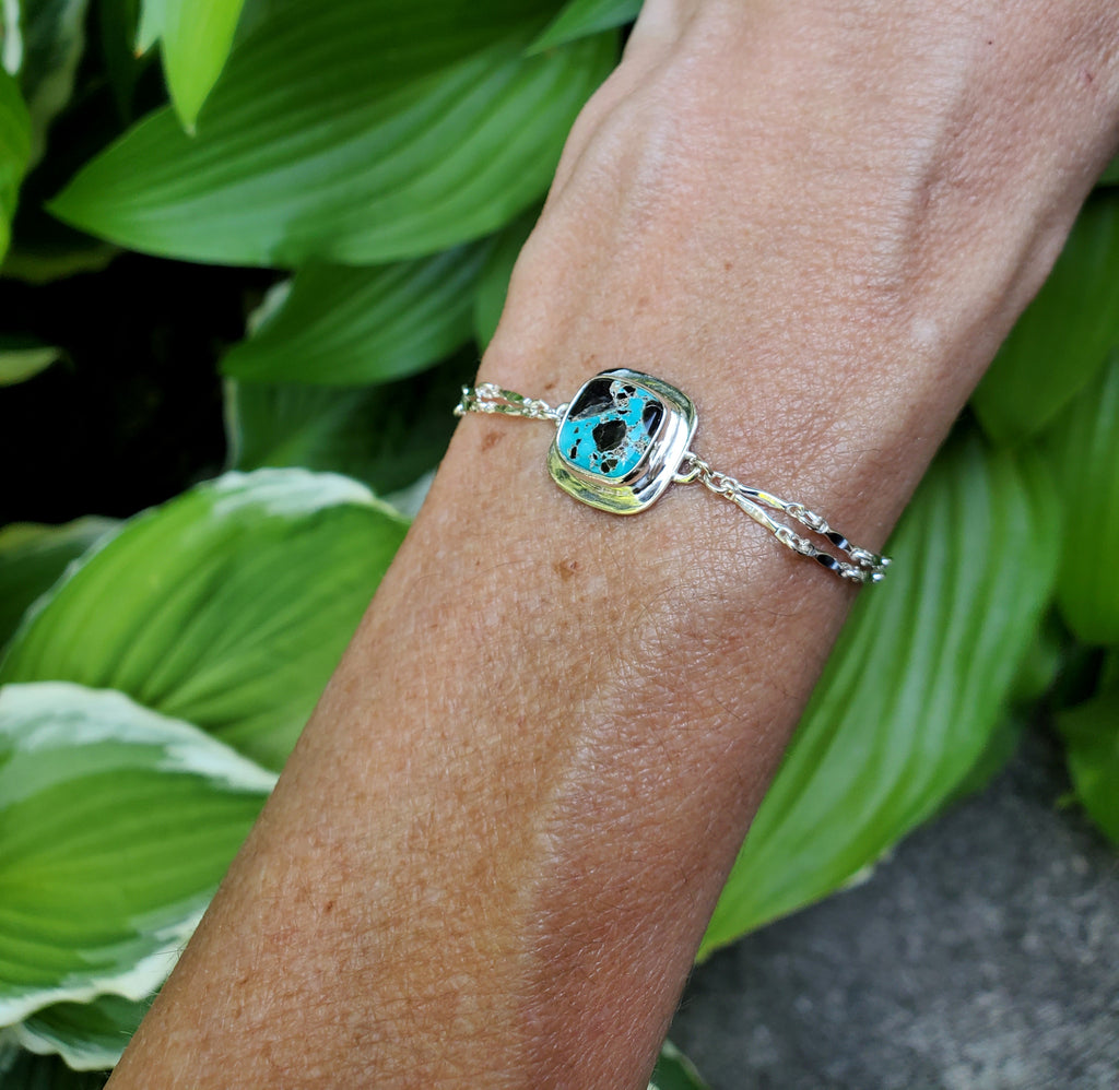 Carico Lake Turquoise Dainty Square Plume Link Bracelet in Solid Sterling Silver