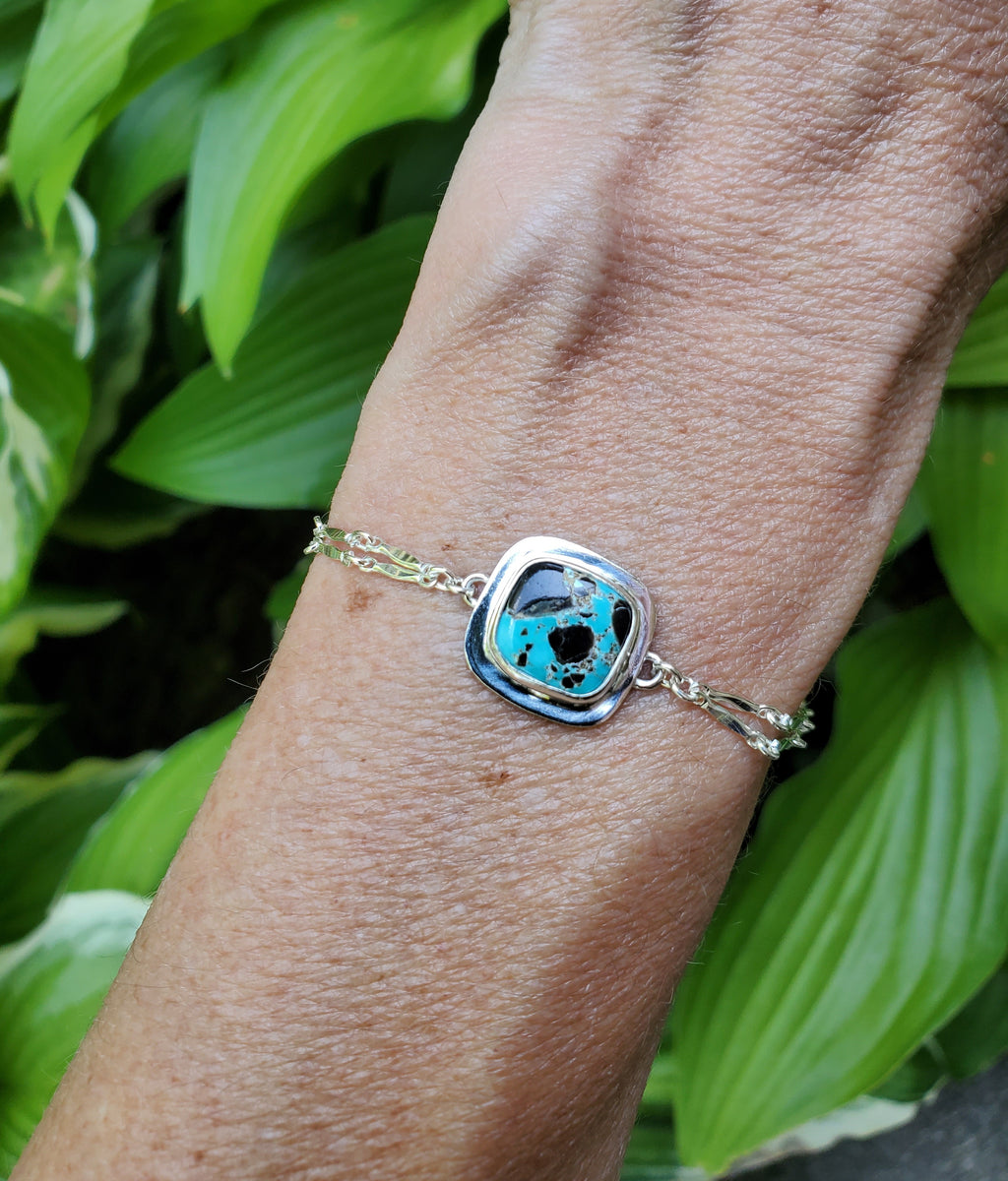 Carico Lake Turquoise Dainty Square Plume Link Bracelet in Solid Sterling Silver