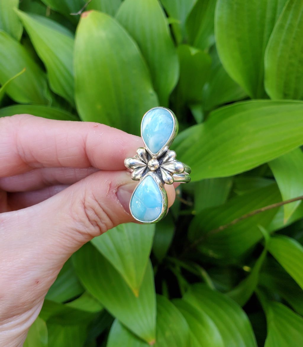 Larimar Sterling Silver Statement Ring with Teardrop Flower Detail & Split Shank. Size 7.