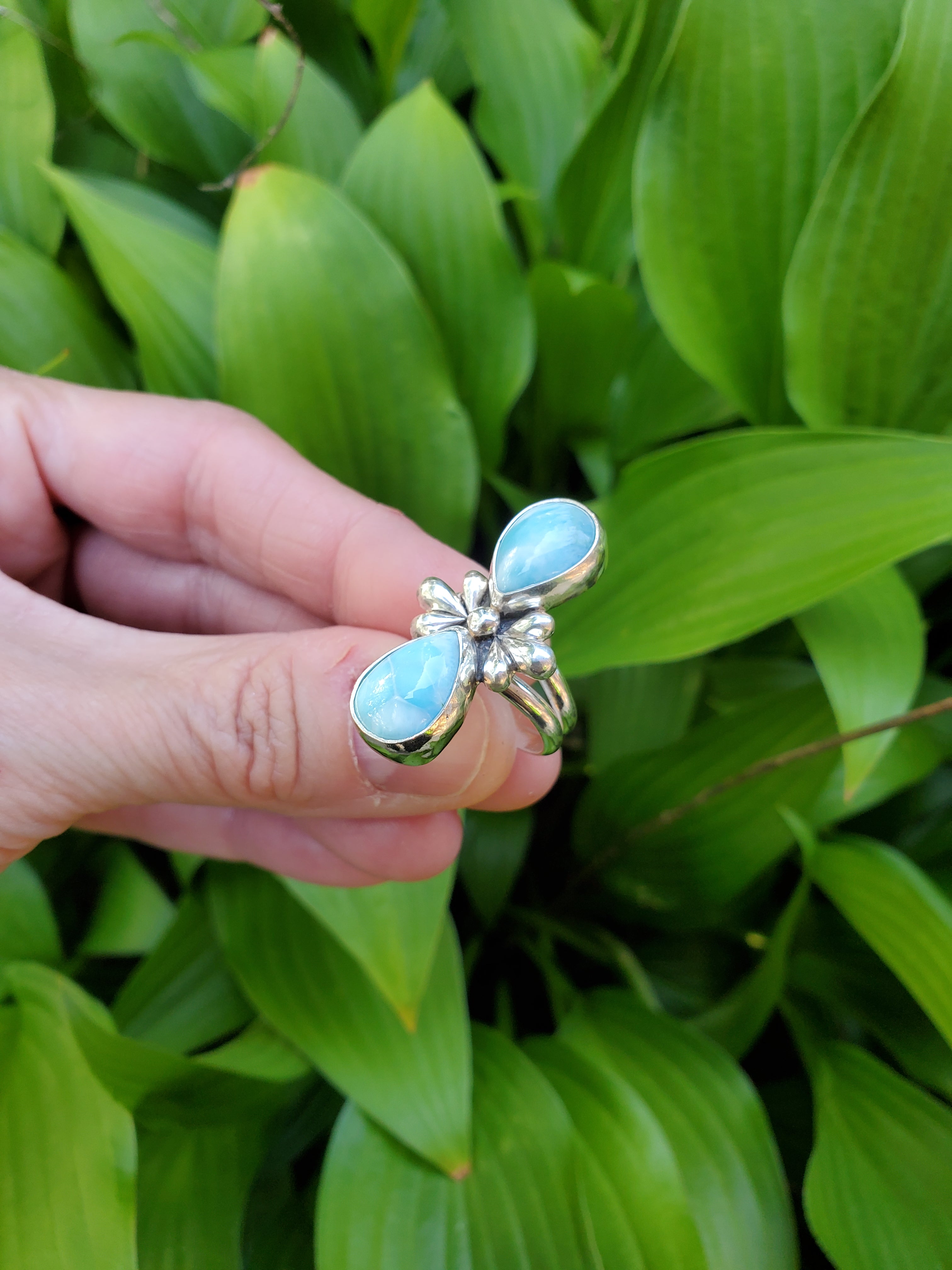 Larimar Sterling Silver Statement Ring with Teardrop Flower Detail & Split Shank. Size 7.