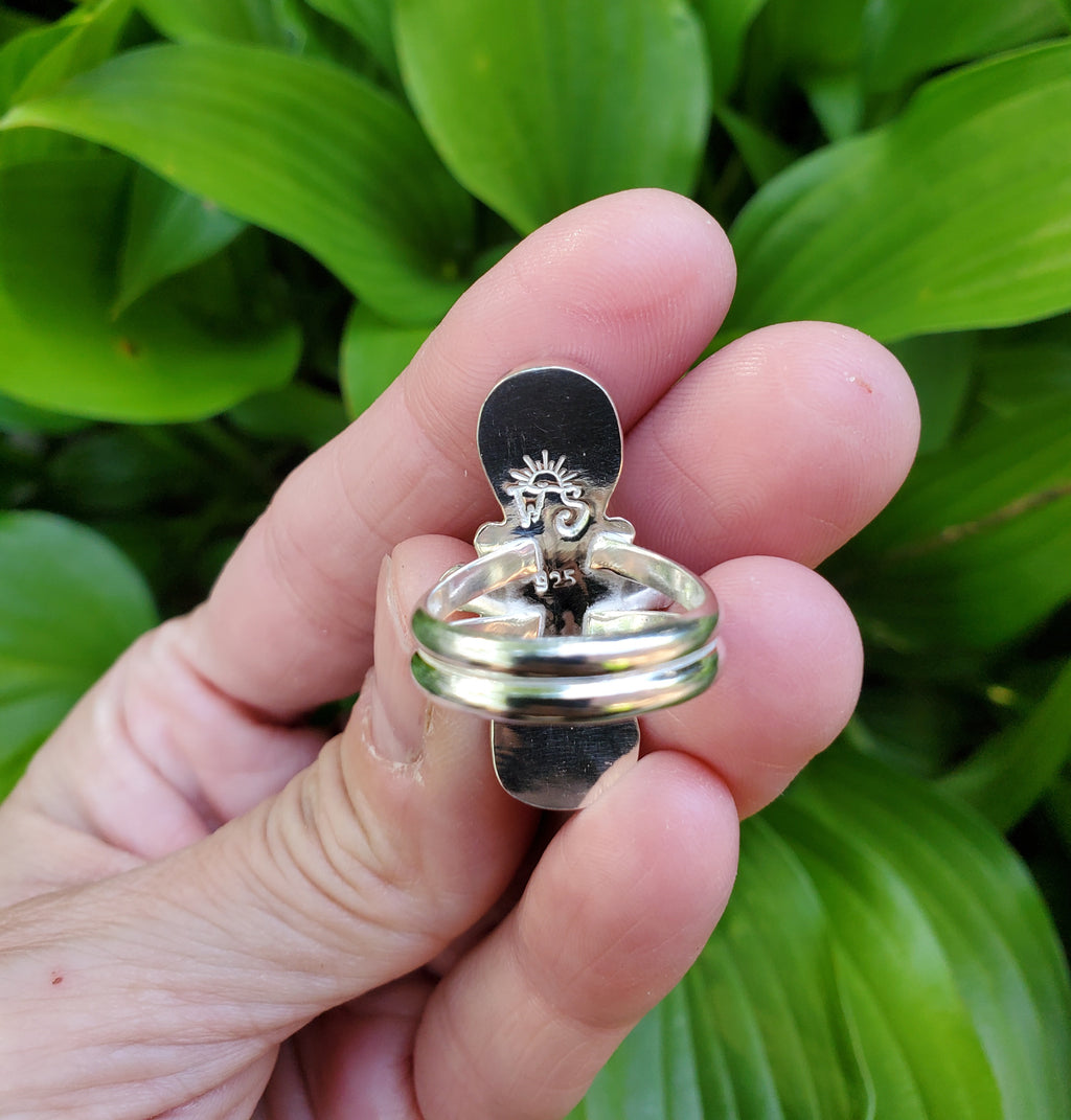 Larimar Sterling Silver Statement Ring with Teardrop Flower Detail & Split Shank. Size 7.